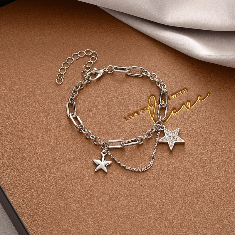Women's Rhinestone Cat's Eye Box Bracelet - Platinum Alloy Star - Five-Pointed Star
