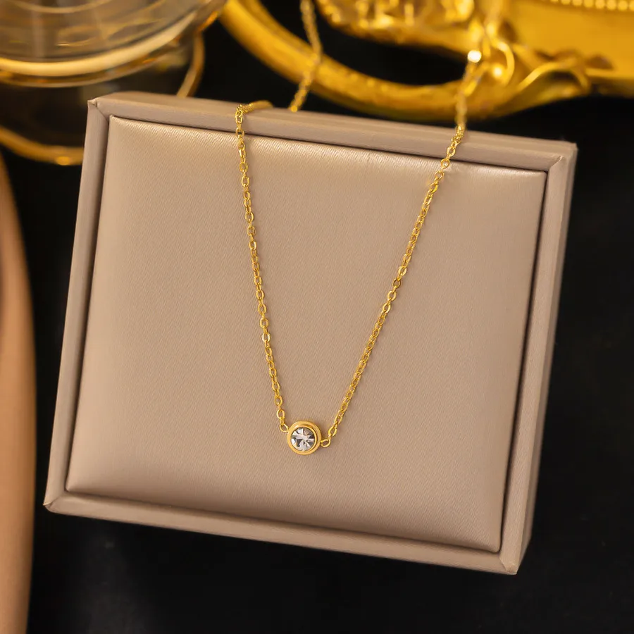 Women's Heart U Shape Pendant Necklace 304 Stainless Steel Acrylic Rhinestones Gold Plated Waterproof Non Tarnish Diamond Clasp