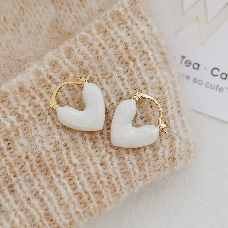 Women's Vintage Style Gold Plated Alloy Heart Hoop Earrings